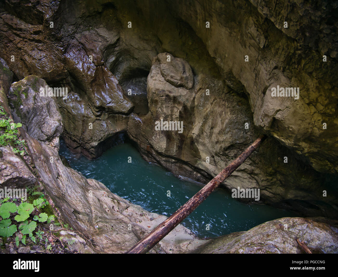 Deep ravine hires stock photography and images Alamy