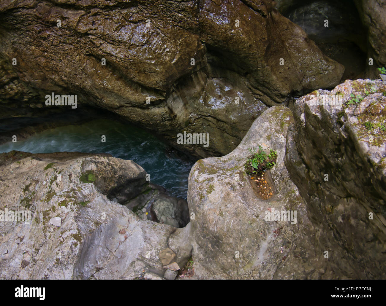 Deep ravine hires stock photography and images Alamy
