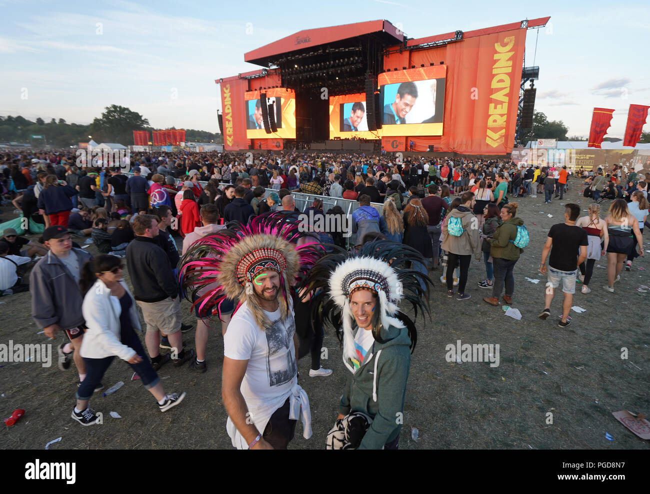 Reading, UK. 25th Aug, 2018. A view of the Main Stage at the 2018 Reading  Festival. Photo date: Saturday, August 25, 2018. Photo: Roger  Garfield/Alamy Credit: Roger Garfield/Alamy Live News Stock Photo - Alamy