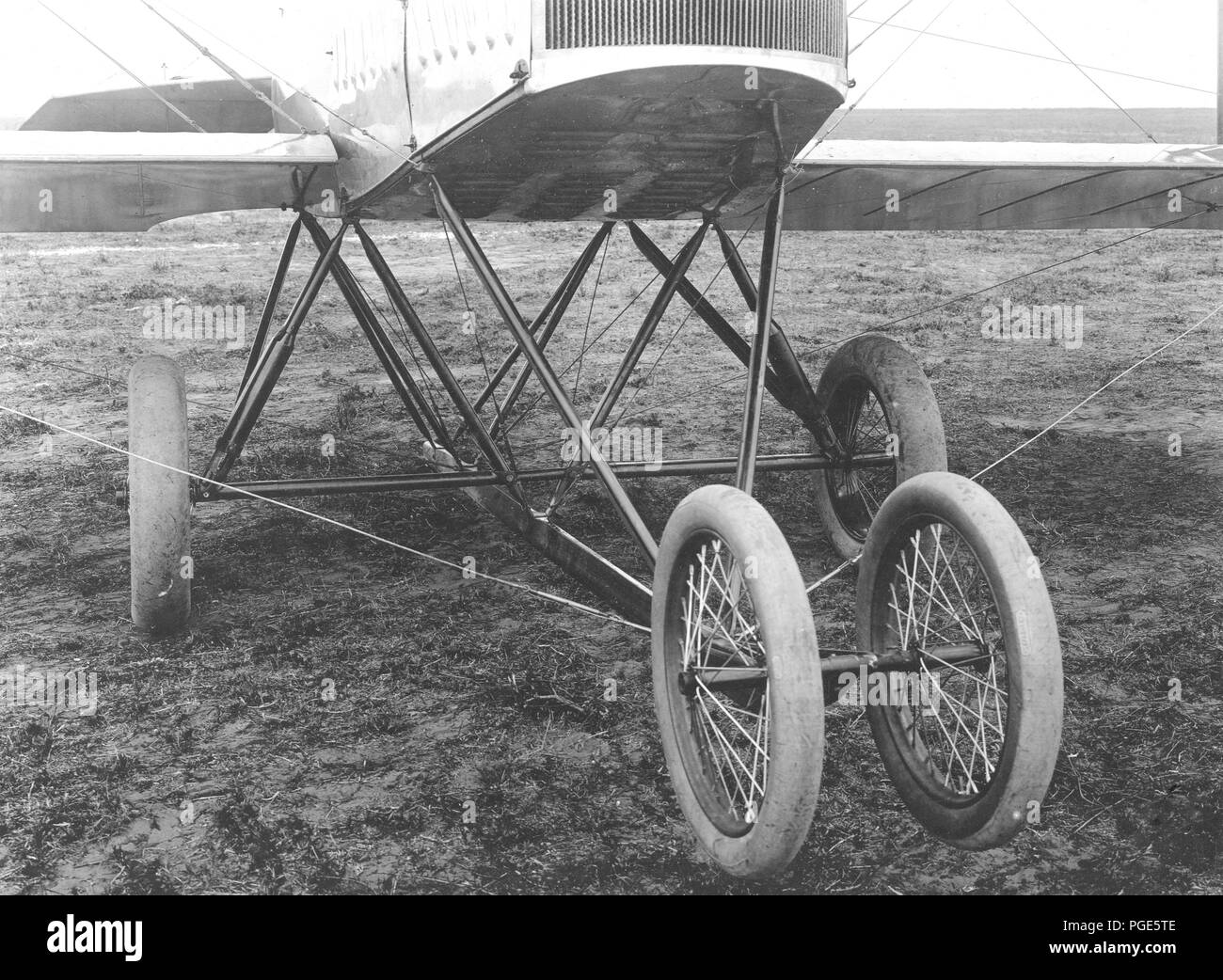 Airplanes Miscellaneous Aeroplane parts. Aeroplane Chassis Stock