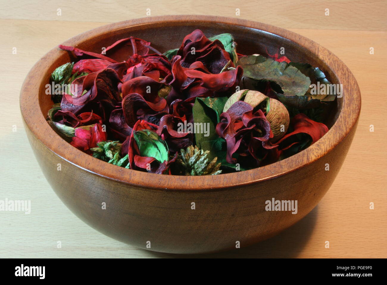 Potpourri bowl hi-res stock photography and images - Alamy