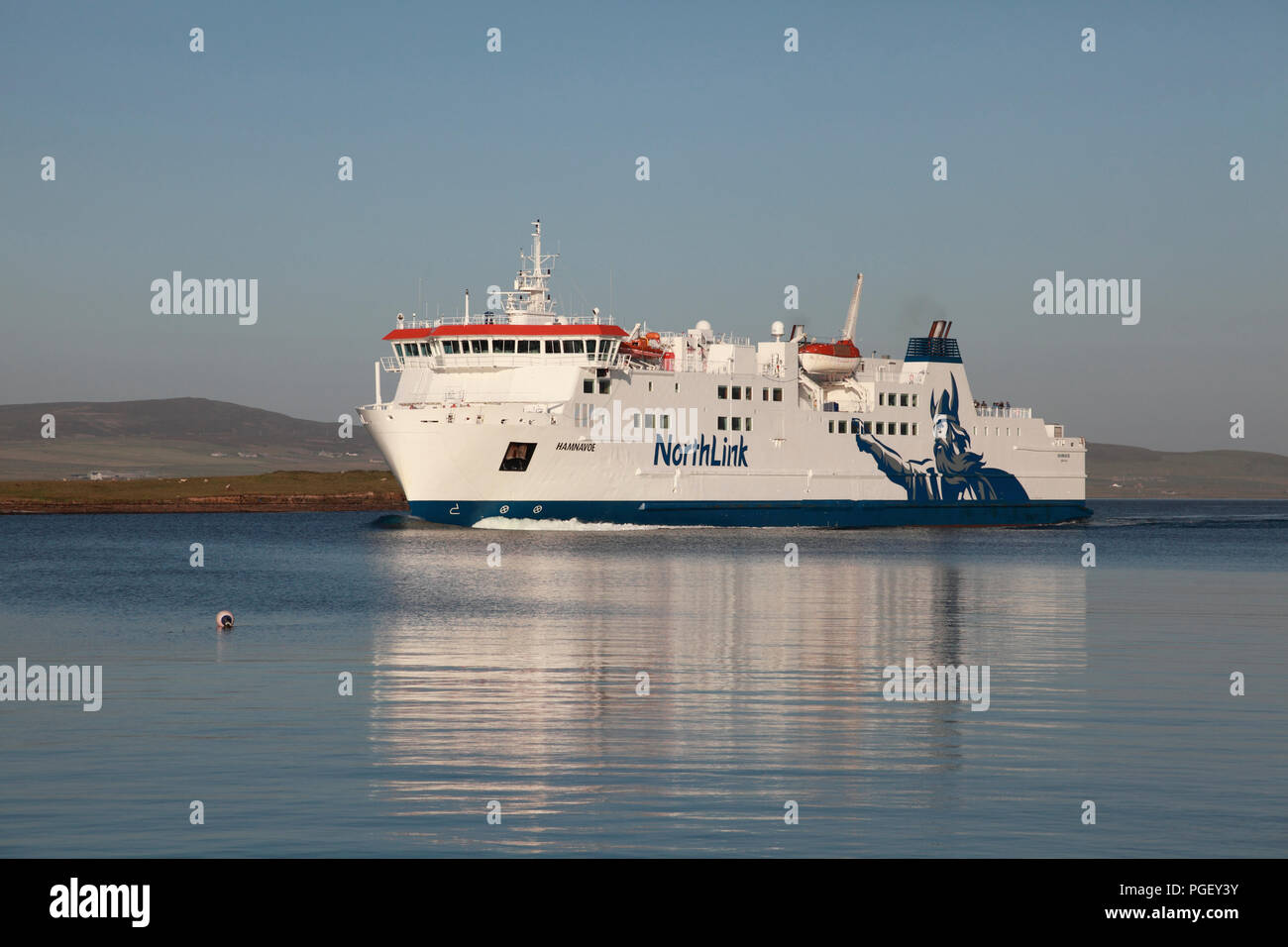 The Northlink ferry MV Hamnavoe entering Stromness harbour in Orkney from Hoy Sound Stock Photo