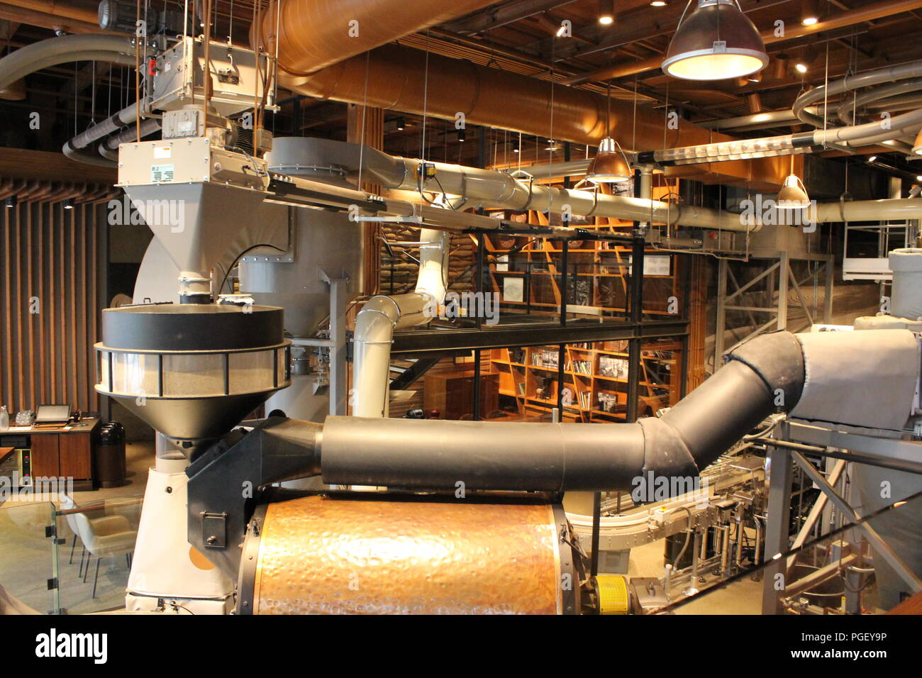 Starbucks roastery tasting room hi-res stock photography and images - Alamy