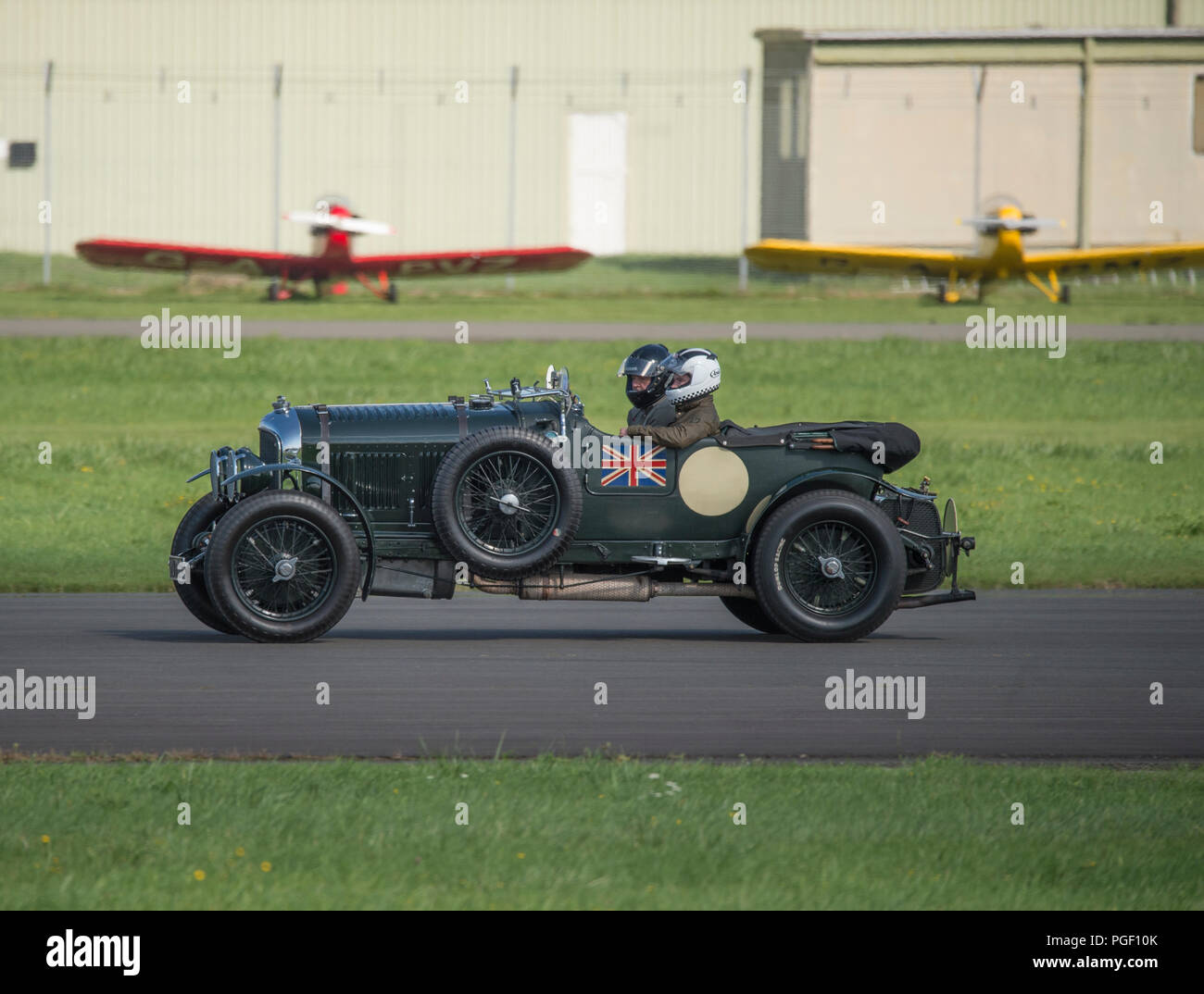 Surrey, UK. Bentley Speed Six display at 2018 Dunsfold Wings and Wheels. Credit: Malcolm Park/Alamy. Stock Photo