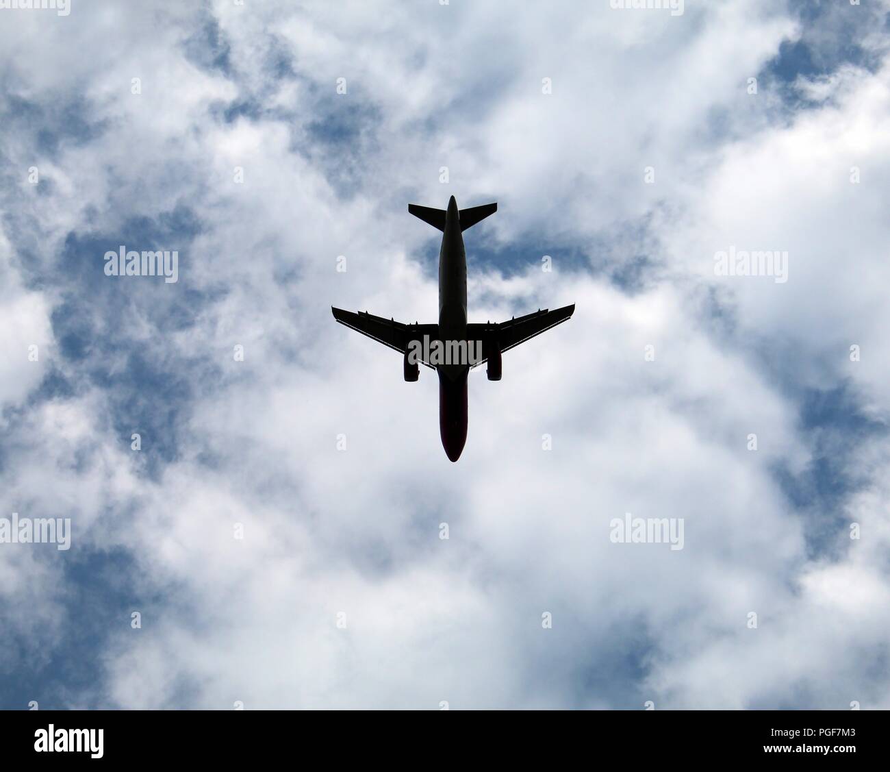 Airplane on the sky hi-res stock photography and images - Alamy