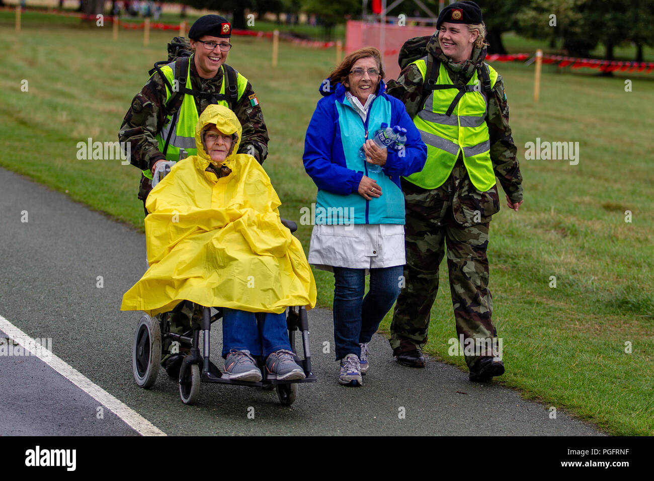 Dublin, Ireland. 26 August 2018. Worshipers arriving at phoenix park in Dublin for the Closing mass of His Holiness Pope Francis two day visit to Ireland Credit: Bonzo/Alamy Live News Stock Photo