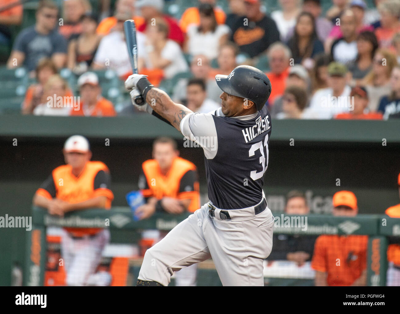 Baltimore, United States Of America. 24th Aug, 2018. New York Yankees center fielder Aaron Hicks (31) bats in the first inning against the Baltimore Orioles at Oriole Park at Camden Yards in Baltimore, MD on Friday, August 24, 2018. Credit: Ron Sachs/CNP (RESTRICTION: NO New York or New Jersey Newspapers or newspapers within a 75 mile radius of New York City) | usage worldwide Credit: dpa/Alamy Live News Stock Photo