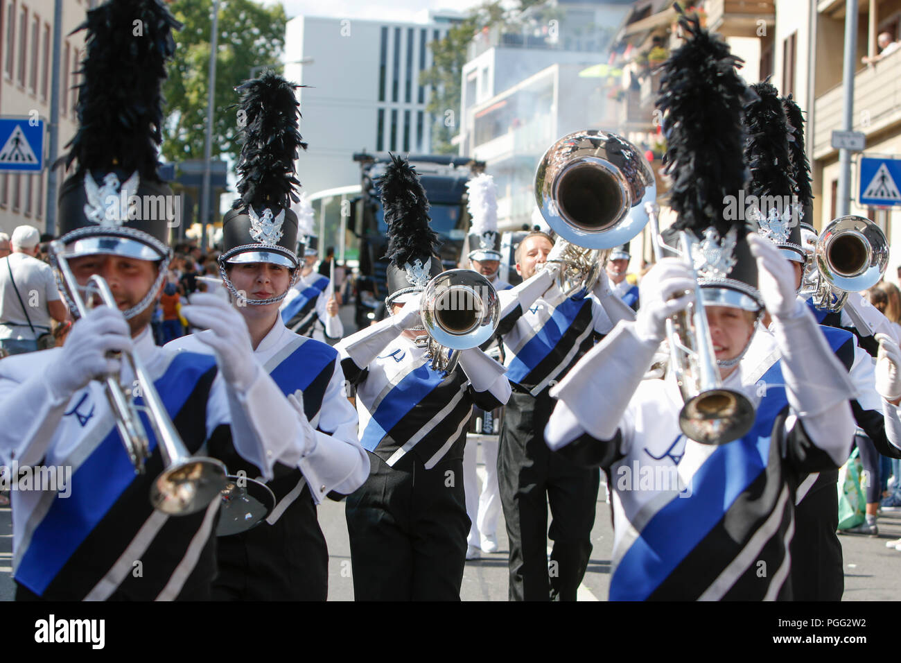 Worms, Germany. 26th August 2018. The Heartliner marching band from Ludwigshafen marches in the parade. The first highlight of the 2018 Backfischfest was the big parade through the city of Worms with over 70 groups and floats. Community groups, music groups and businesses from Worms and further afield took part. Credit: Michael Debets/Alamy Live News Stock Photo