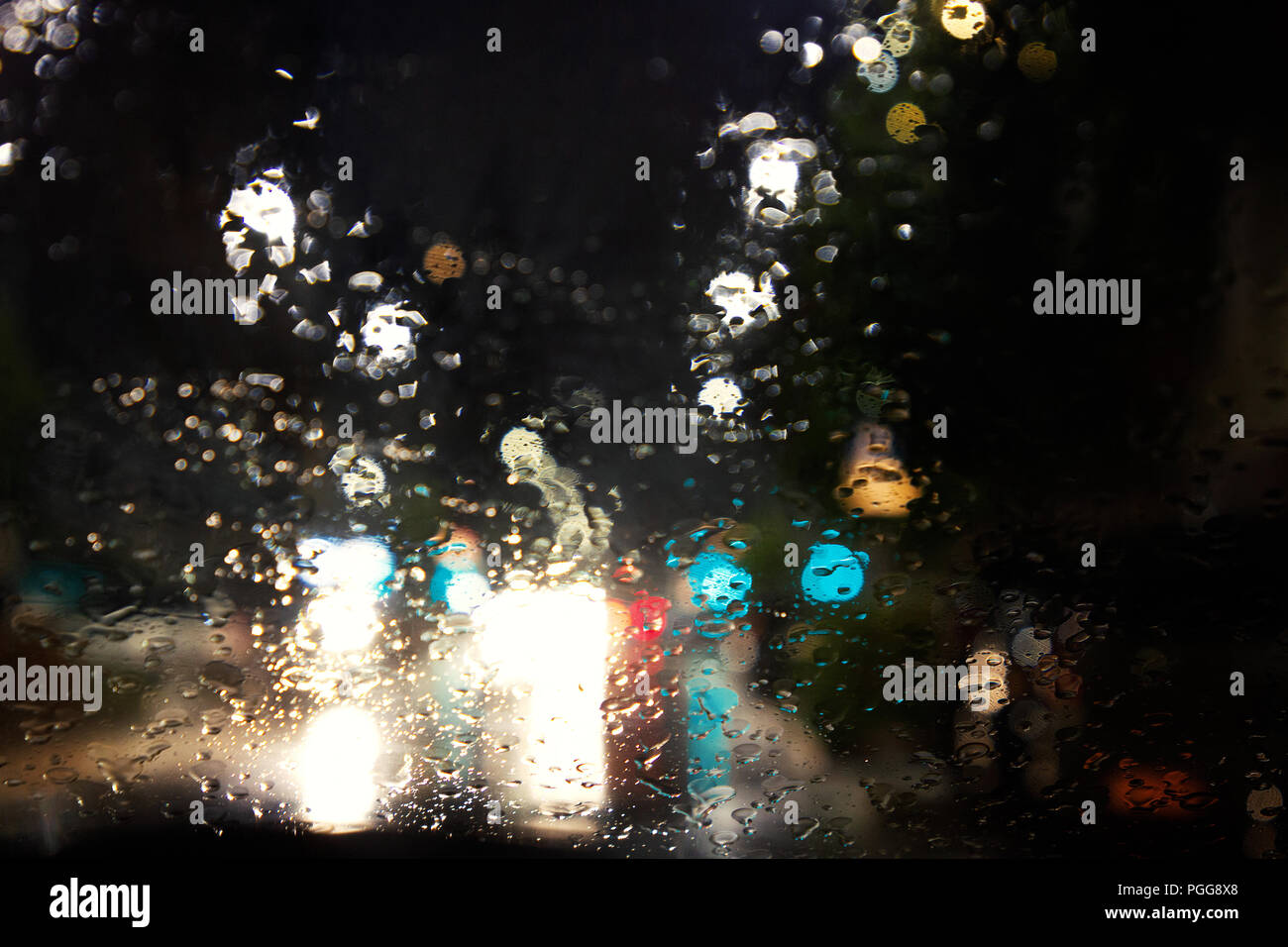Car rain night hi-res stock photography and images - Alamy