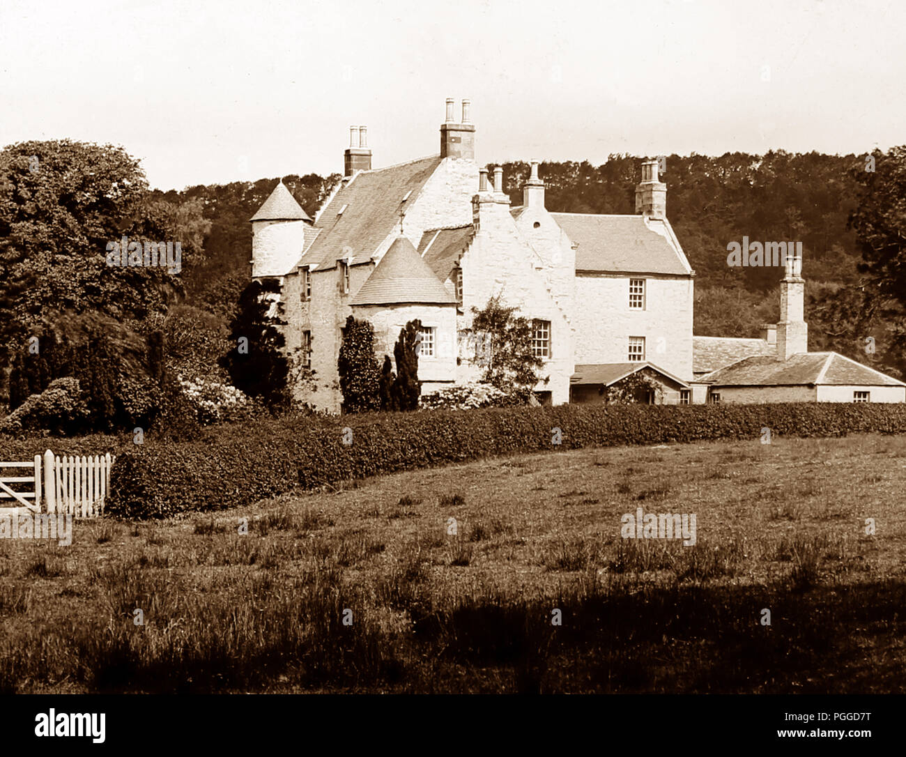 Old victorian house hi-res stock photography and images - Alamy