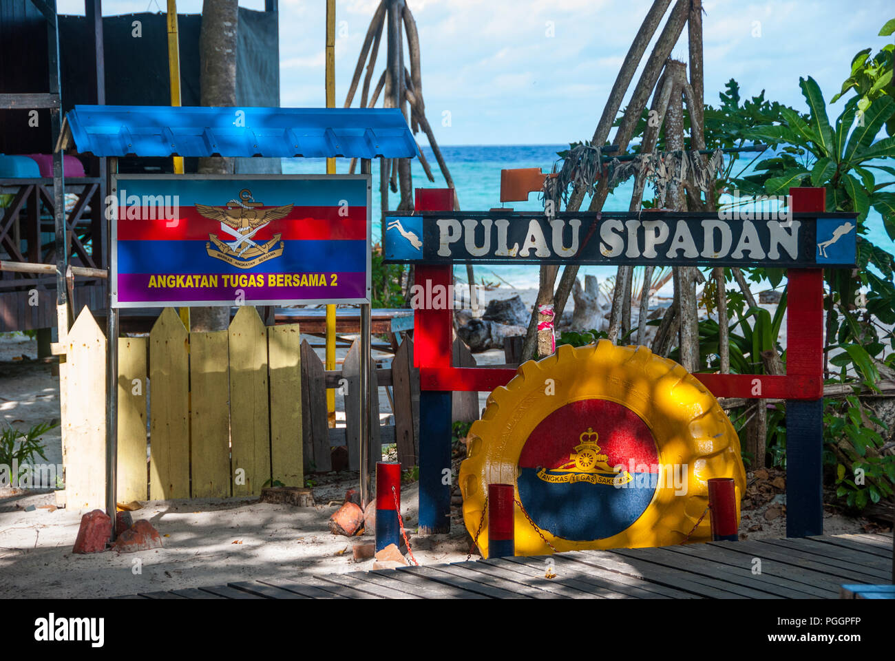sipadan, pulau Sipadan island, information sign, Sabah, Malaysia Stock Photo