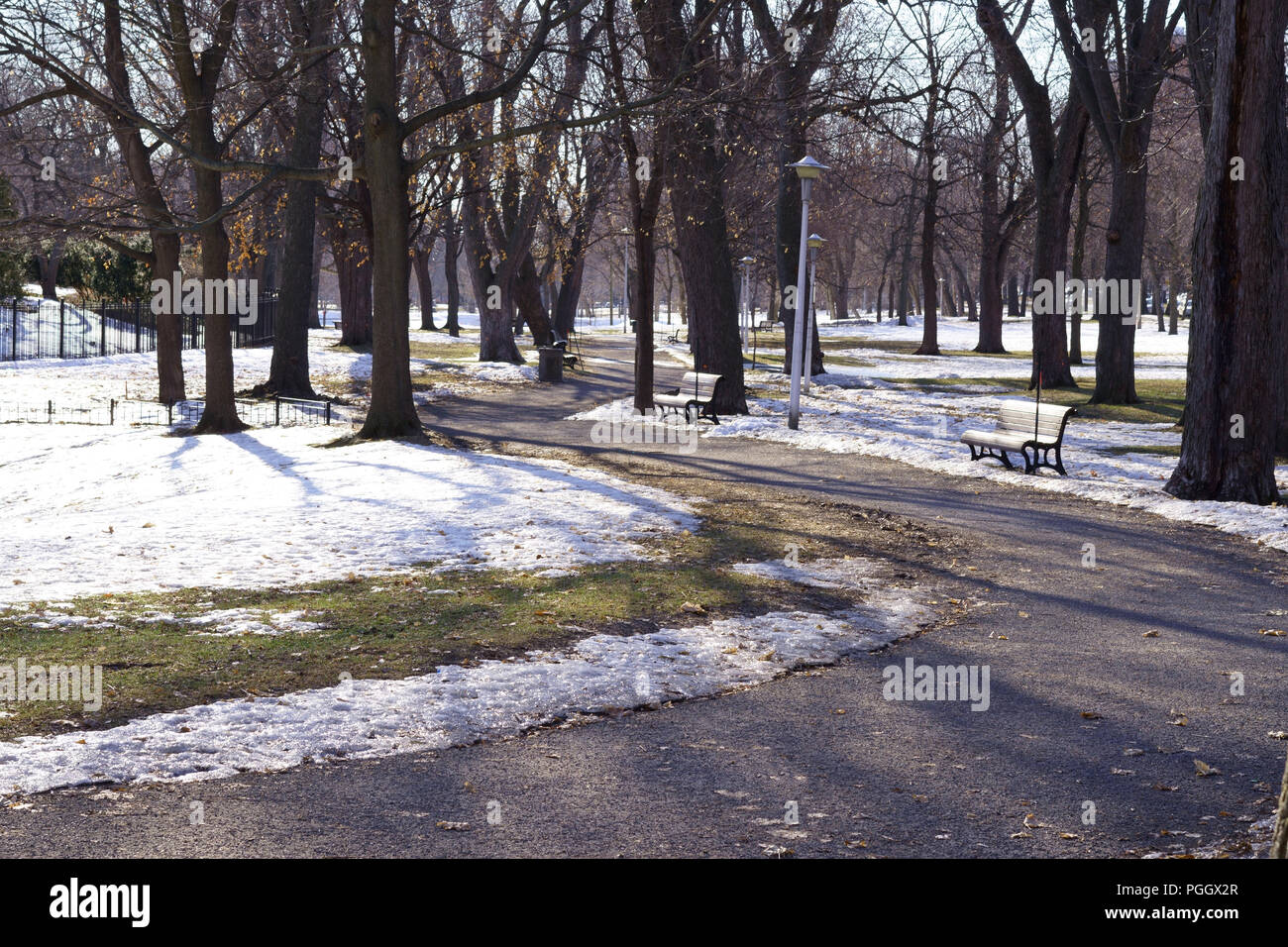 Canada city snow melt hi-res stock photography and images - Alamy