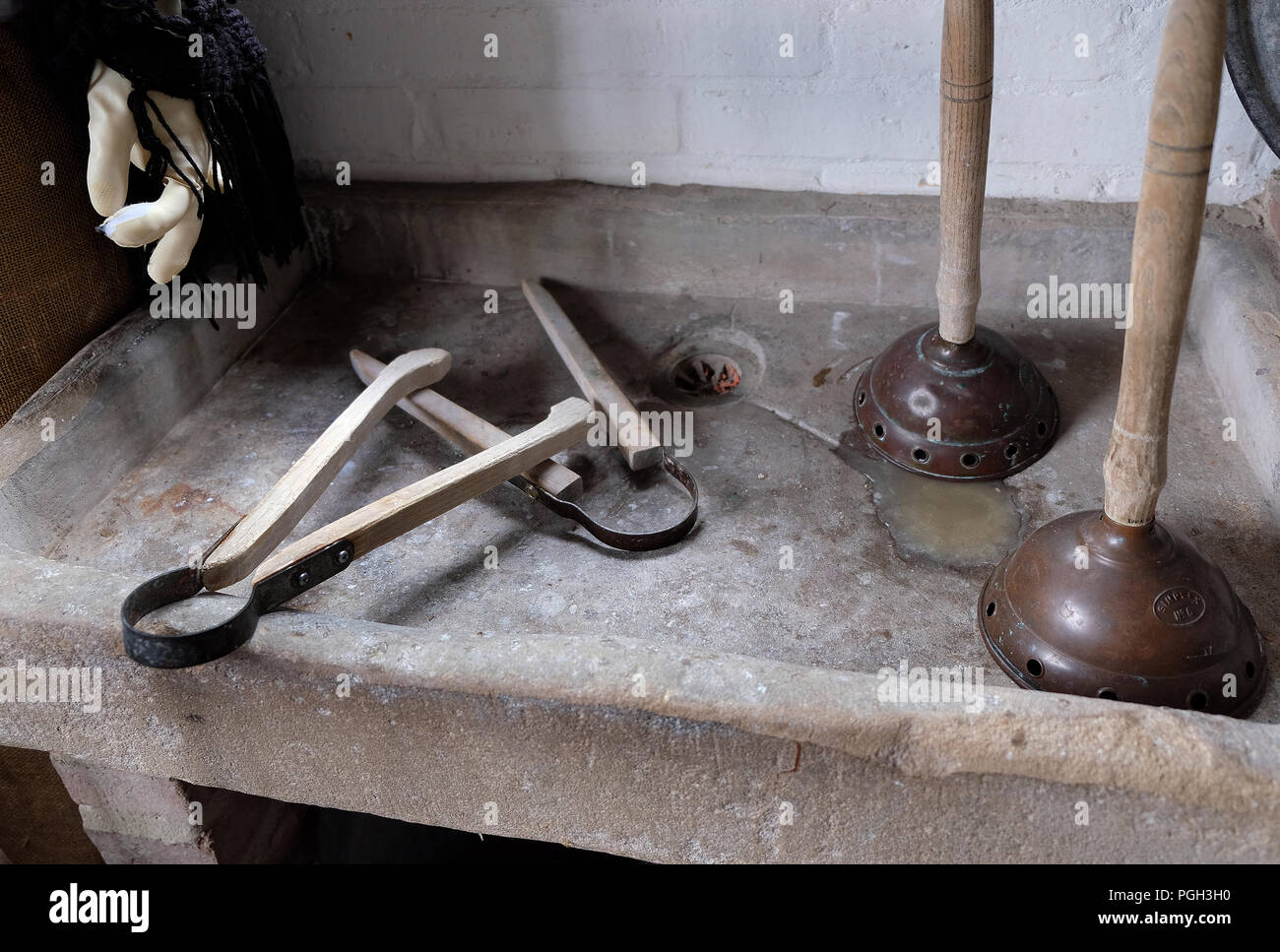 Vintage kitchen items hires stock photography and images Alamy