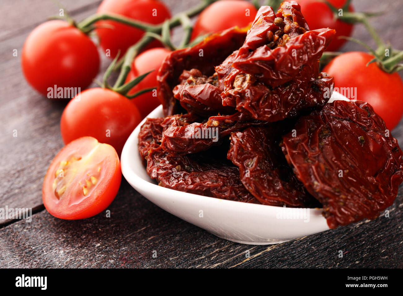 Sun dried tomatoes. tomato halves sundried Stock Photo Alamy