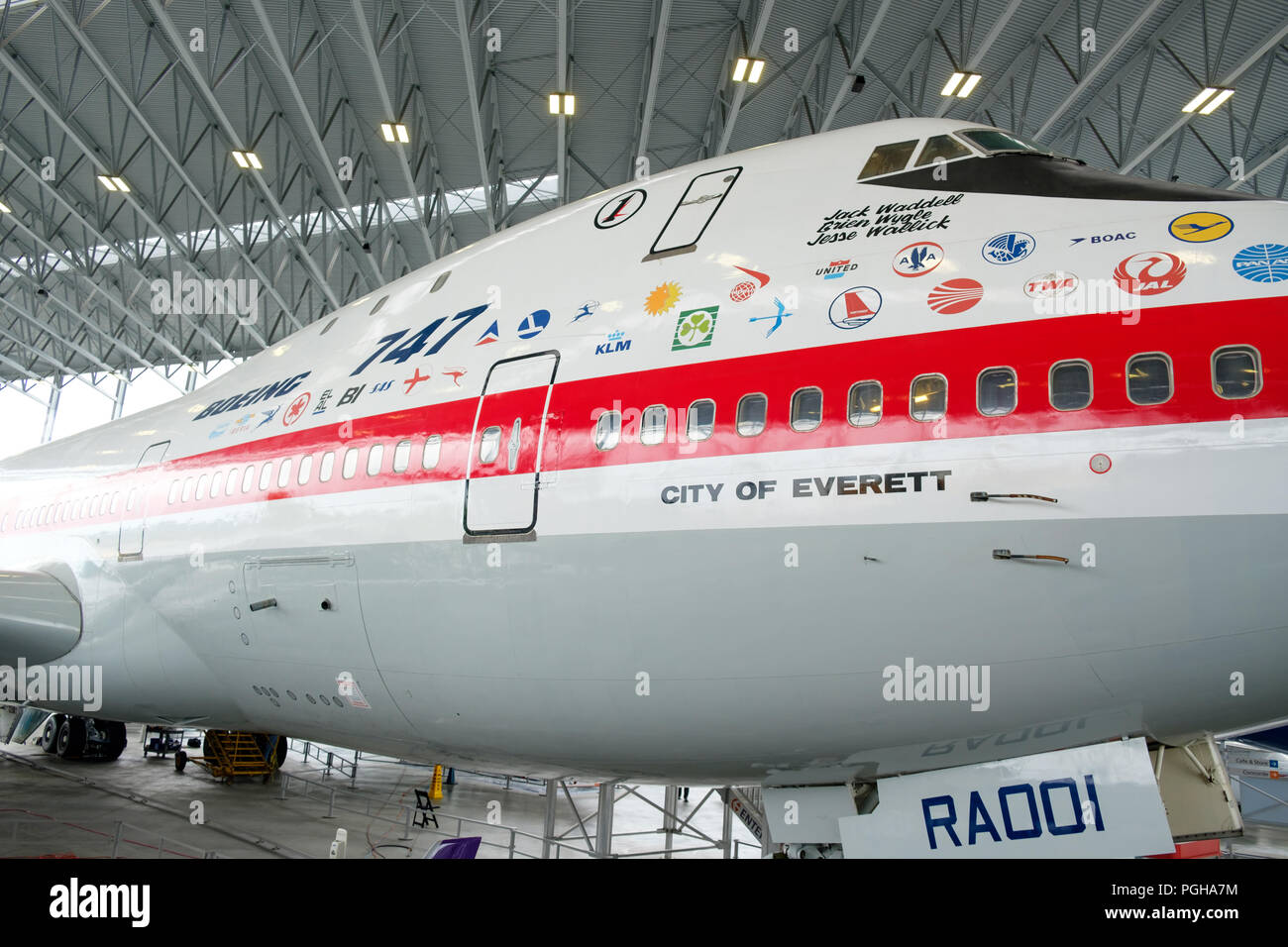 Boeing 747 (N7 470) Prototype 