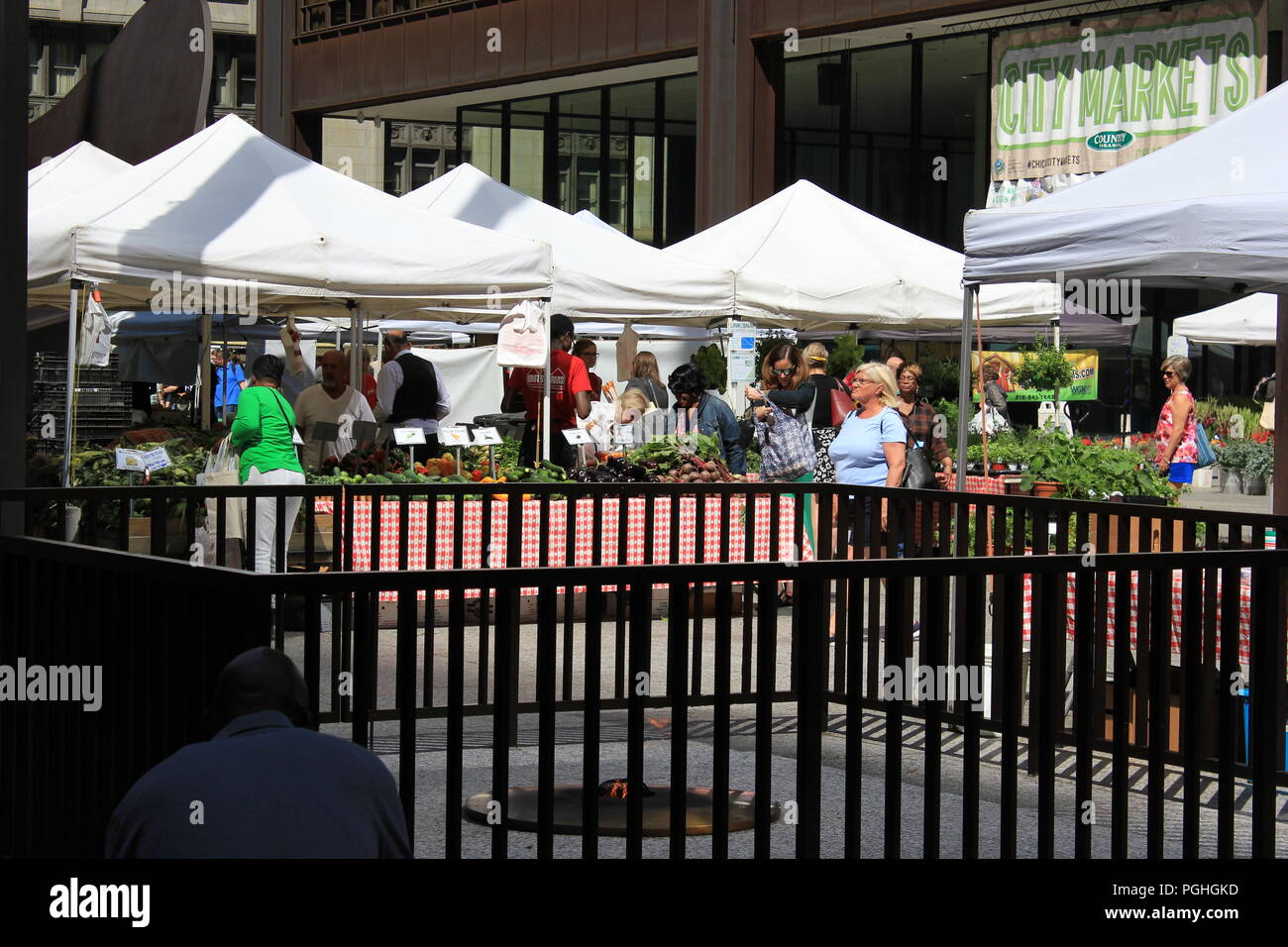 Farmers market in Daley Plaza in downtown Chicago, Illinois on a hot