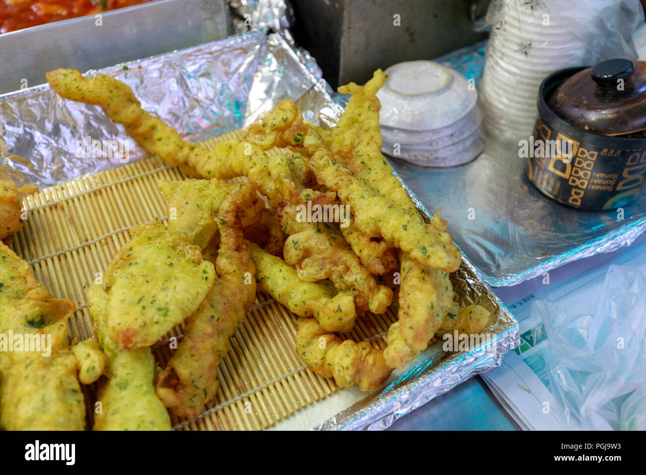 Korean street food fried vegetables, Tempura Stock Photo - Alamy