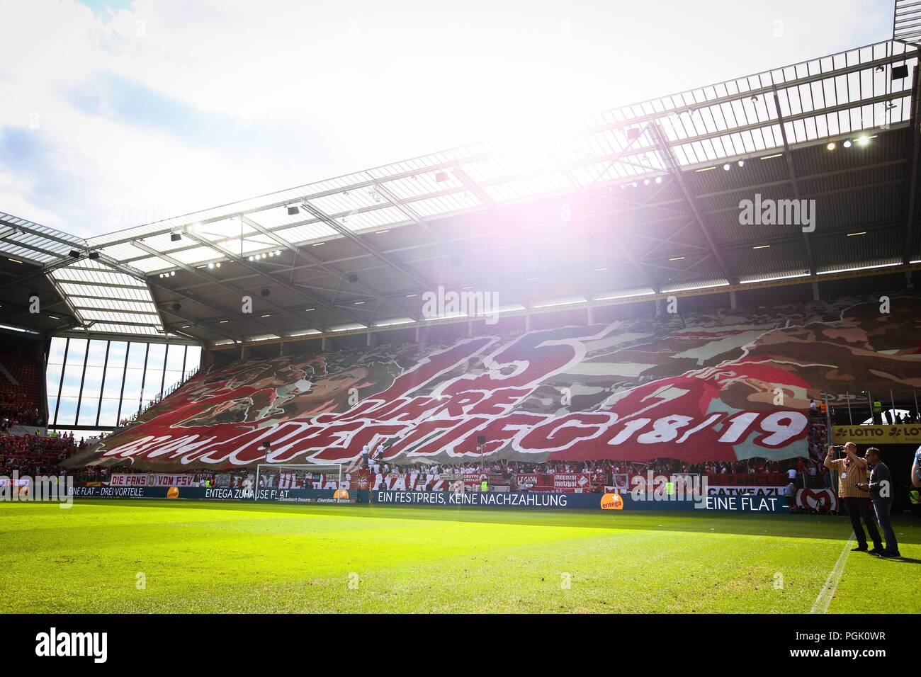 Fans Vfb Stuttgart Flags High Resolution Stock Photography And Images Alamy