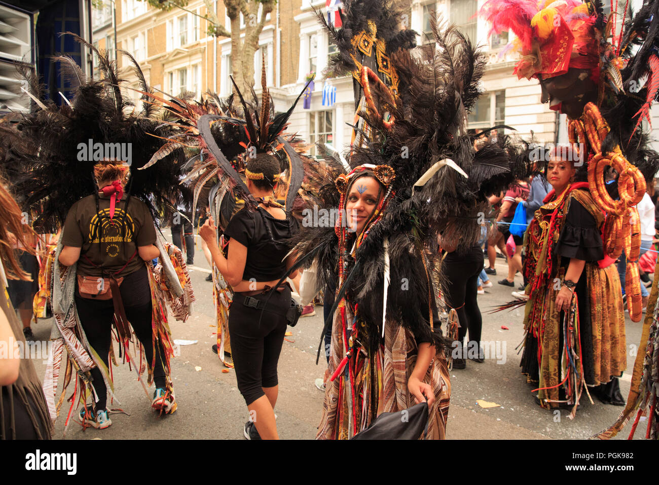 Notting hill carnival dancers 2018 hi-res stock photography and images ...