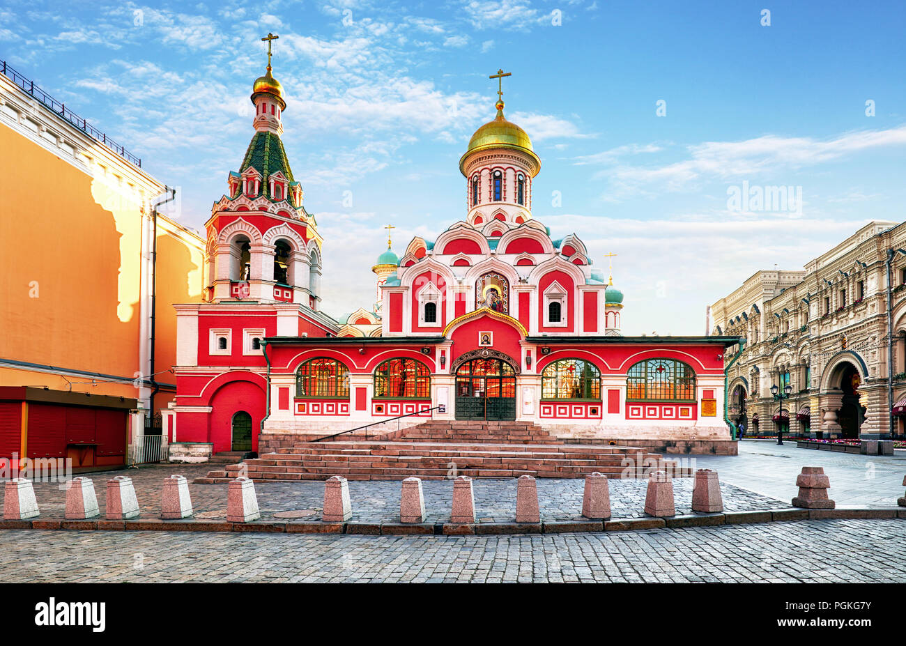 Kazan cathedral on Red Square, Moscow, Russia Stock Photo - Alamy