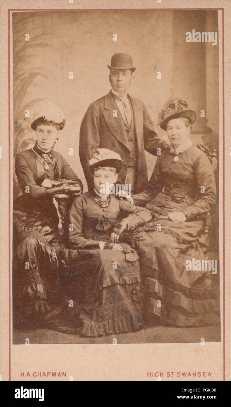 Swansea, Wales CDV (Carte De Visite) of a Victorian Man and Three Victorian Ladies Stock Photo