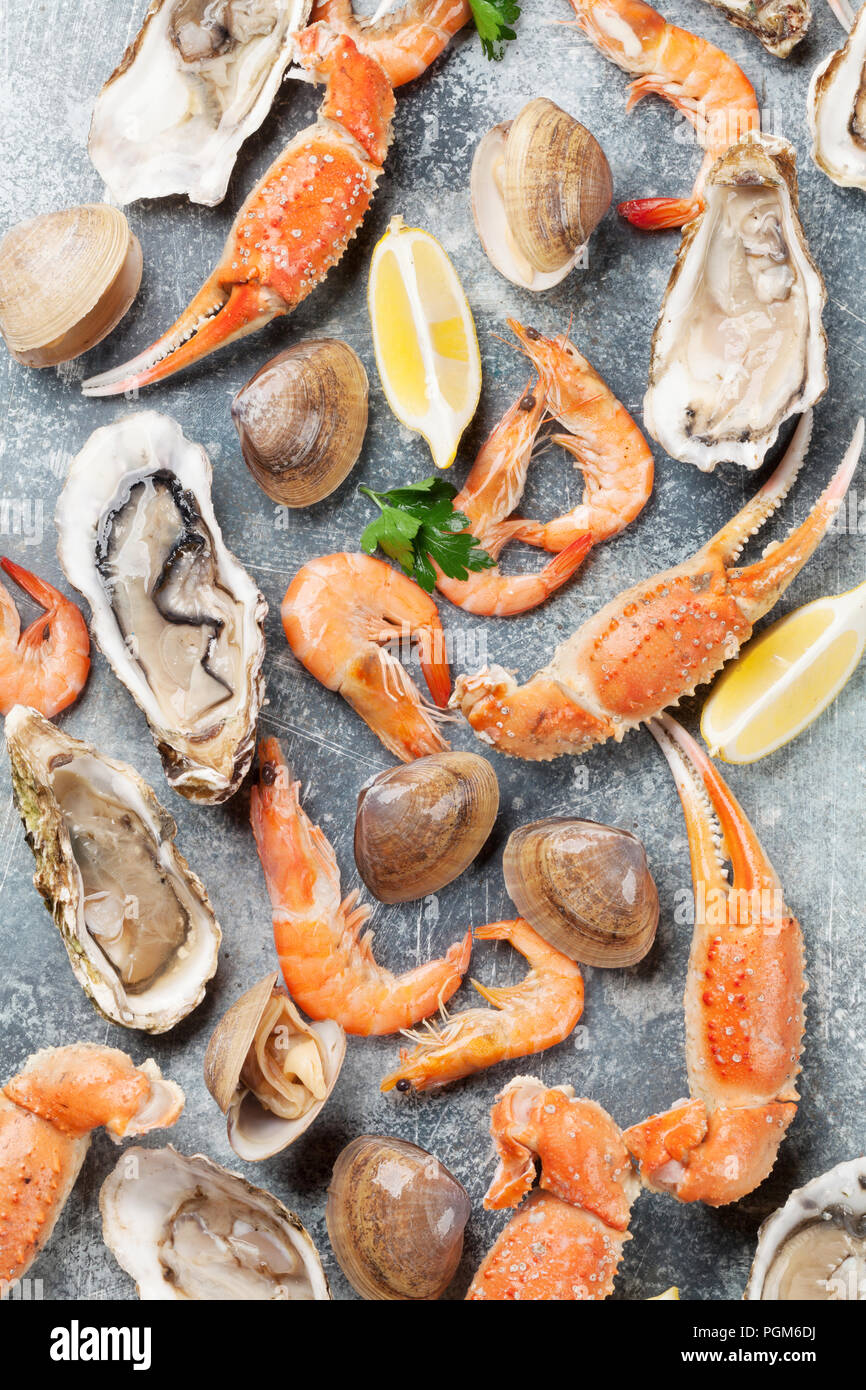 Seafood. Oysters, lobster, clams. Top view Stock Photo Alamy