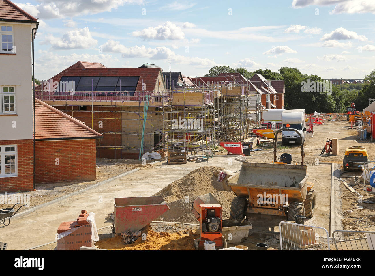 New homes under construction in the Castle Hill district of Ebbsfleet Garden City, south east of London, UK. A major new government housing initiative Stock Photo