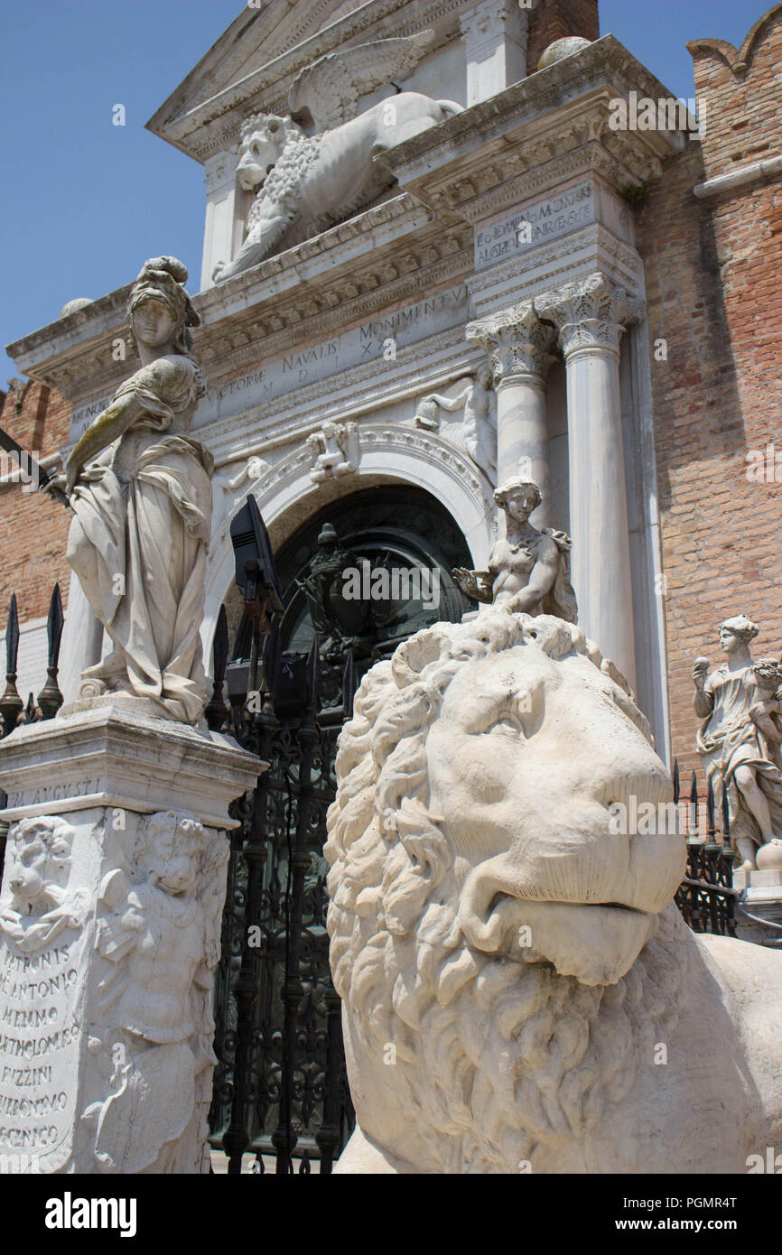 Statues outside entrance to Arsenale, Venice Stock Photo Alamy