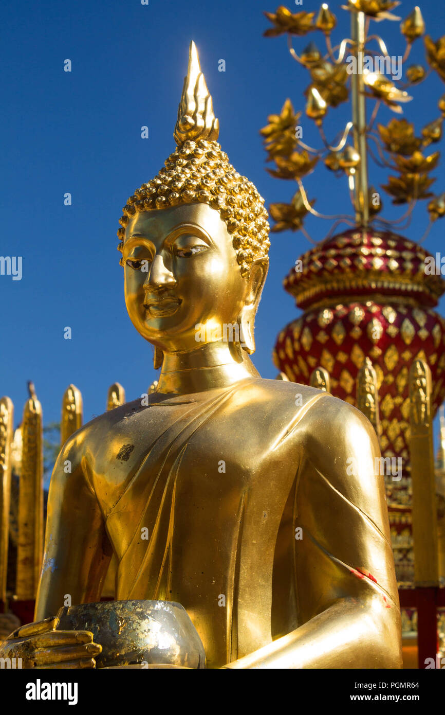 Golden buddha wat phra that doi suthep hi-res stock photography and ...