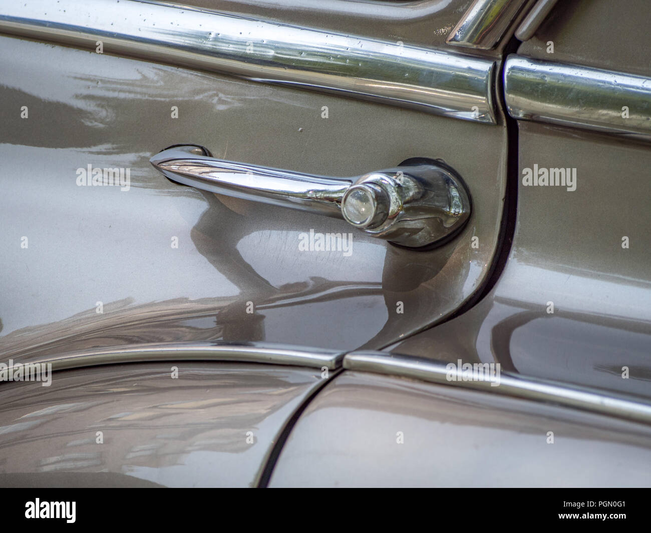 Handle of vintage car Stock Photo - Alamy
