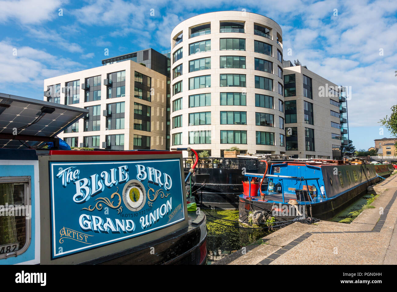 Narrow boats, Regents Canal,Rotunda Restaurant,90 York Way,Kings Cross,London,England Stock Photo