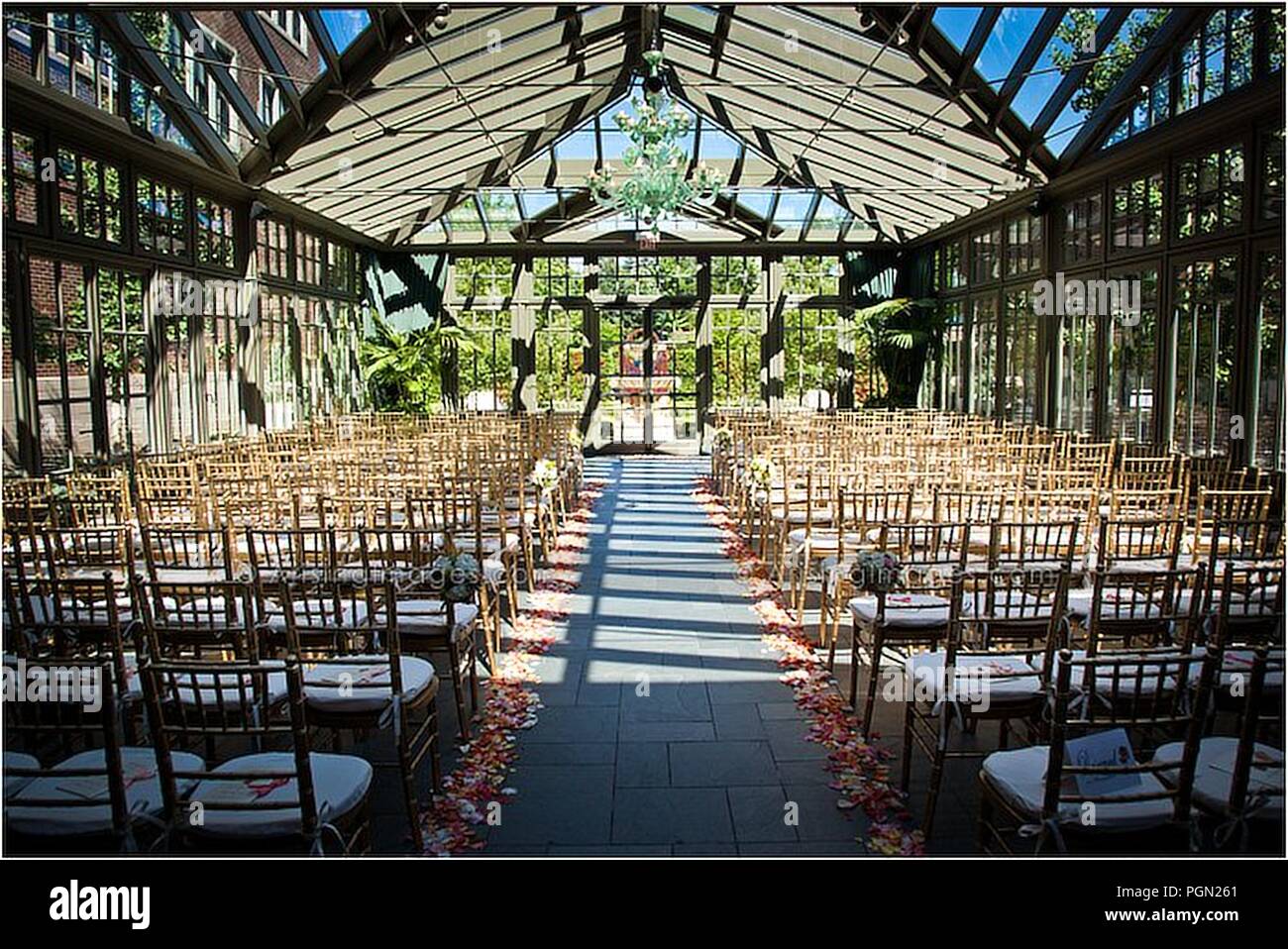 Wedding spot hi-res stock photography and images - Alamy