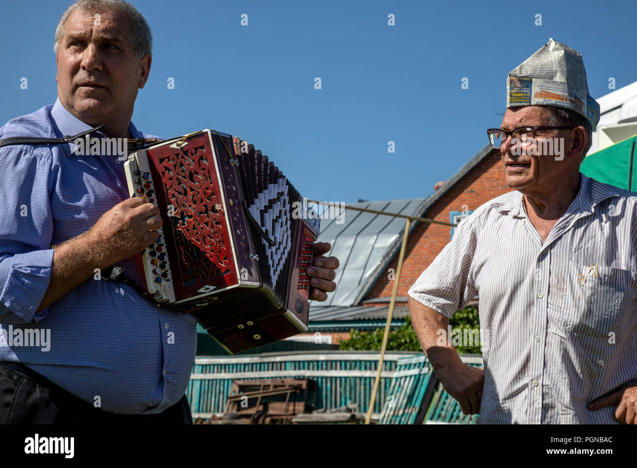 Residents of the Tambov region in the village Atmanov corner during a rural holiday, Russia Stock Photo