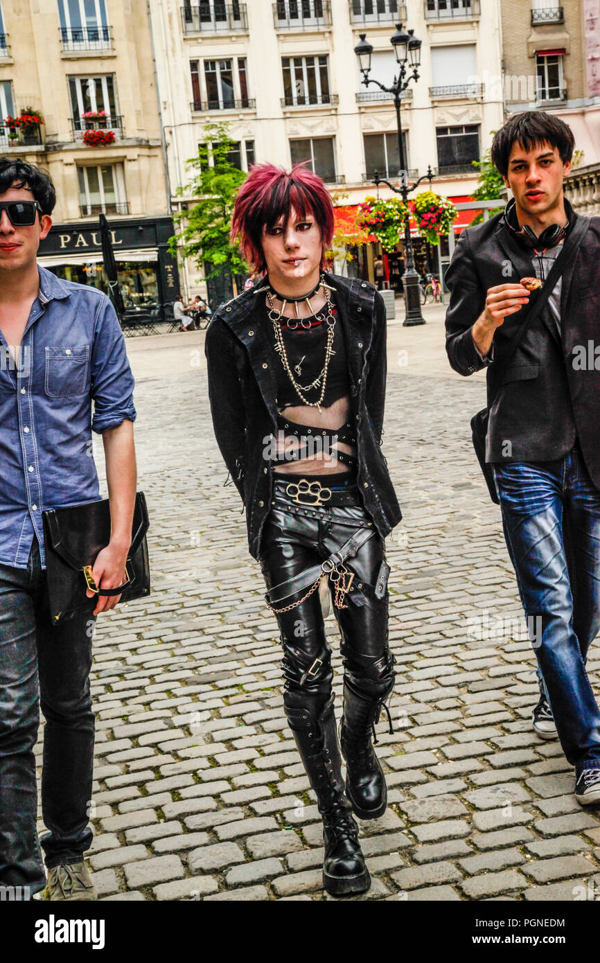 Goth and punk hi-res stock photography and images - Alamy
