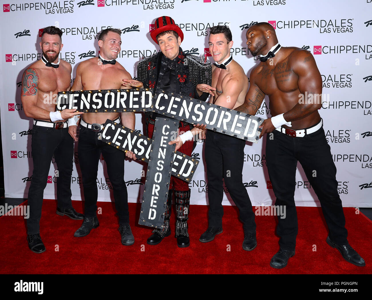 'Party with Perez' as Celebrity Blogger and Social Media Influencer(01)