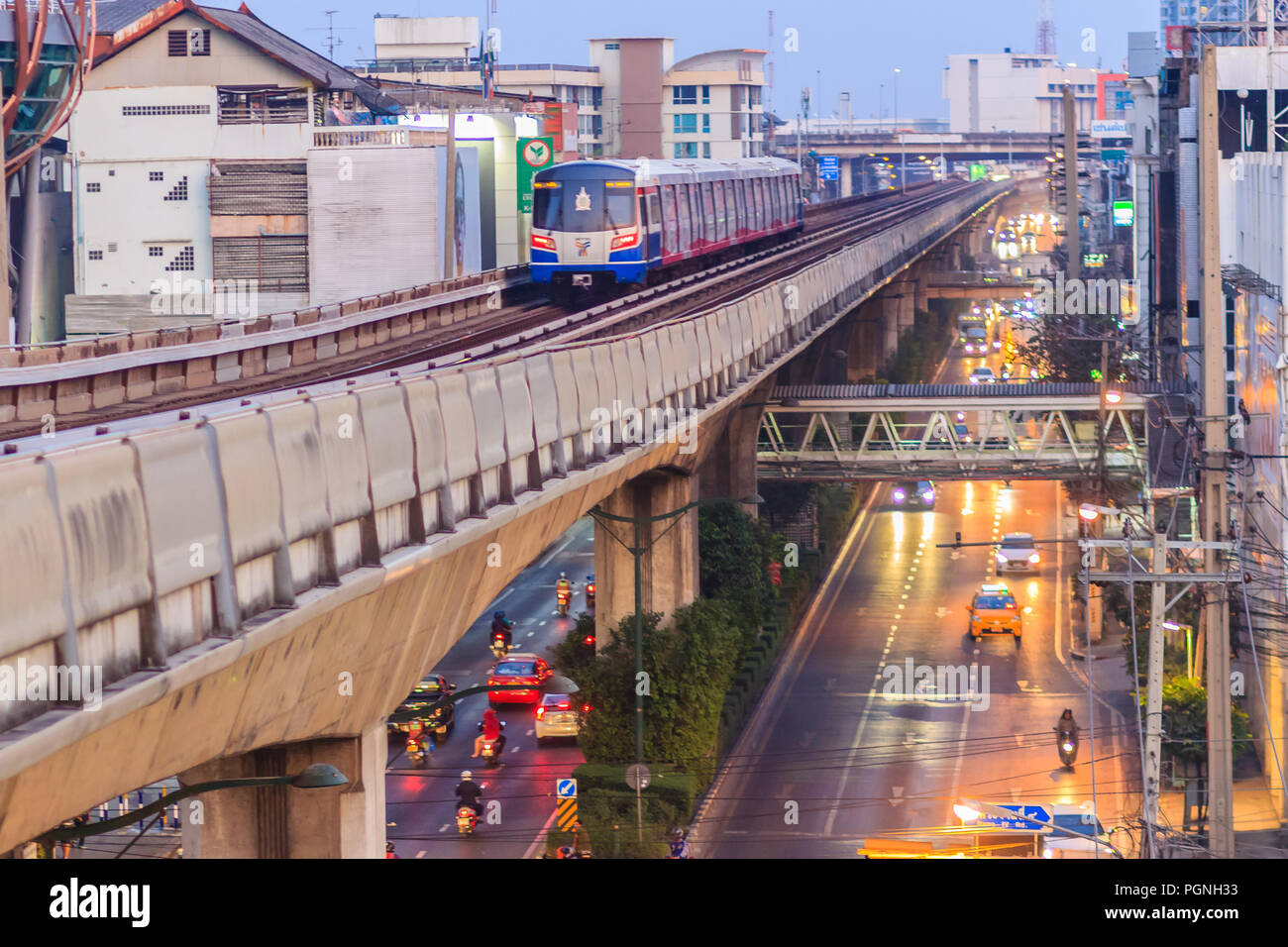 Bangkok Thailand February 28 2017 Bts Skytrain On Elevated Rails Bangkok Thailand February 28 2017 Bts Skytrain On Elevated Rails