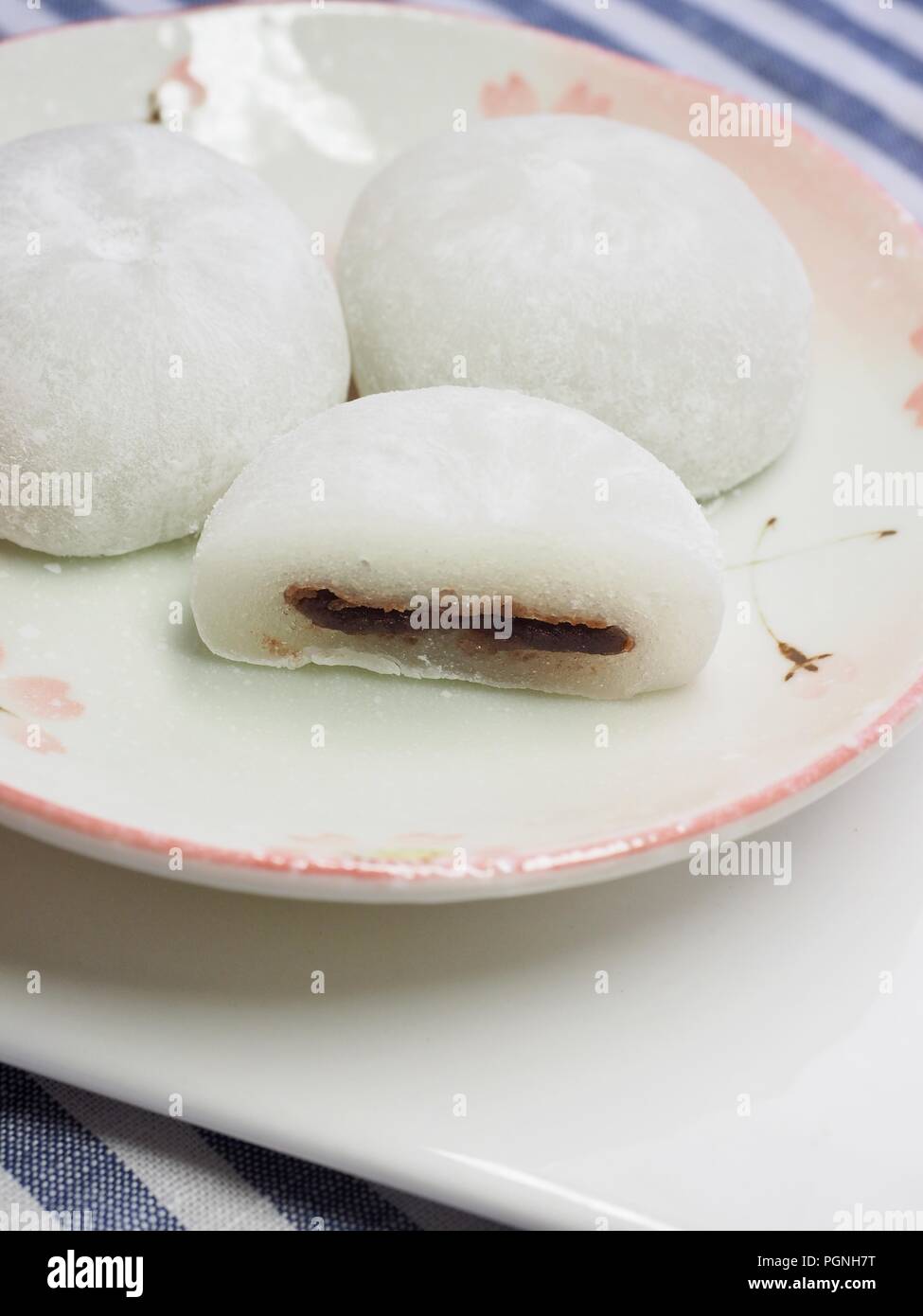 Sticky Rice Cakes High Resolution Stock Photography And Images Alamy