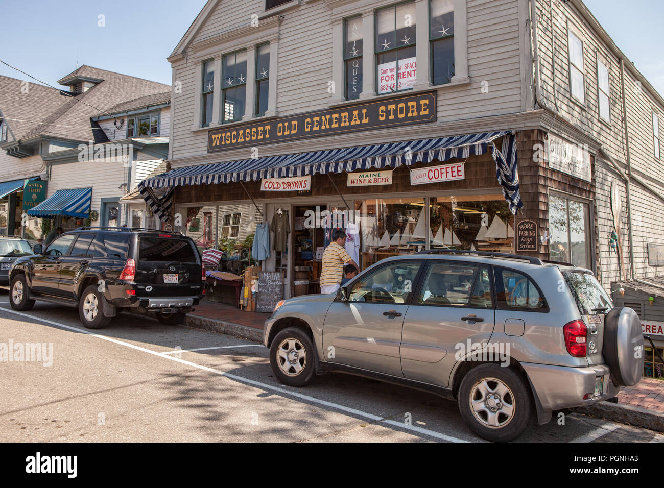 Wiscasset Old General Store Stock Photo Alamy