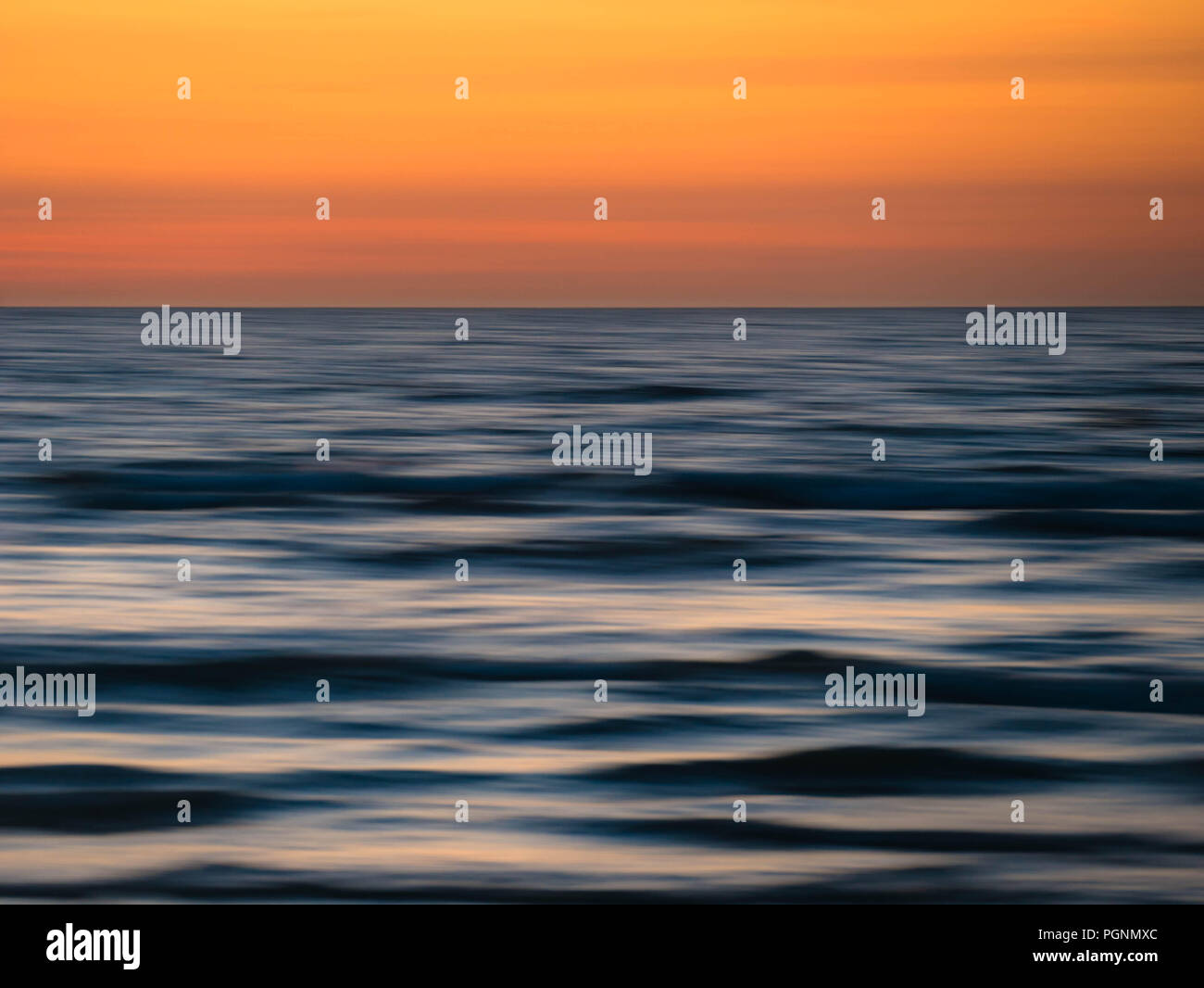 Silky waves hi-res stock photography and images - Alamy