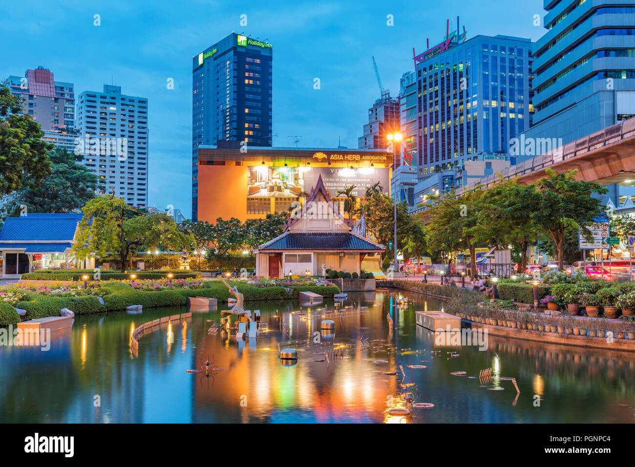 Benchasiri Park Hi Res Stock Photography And Images Alamy