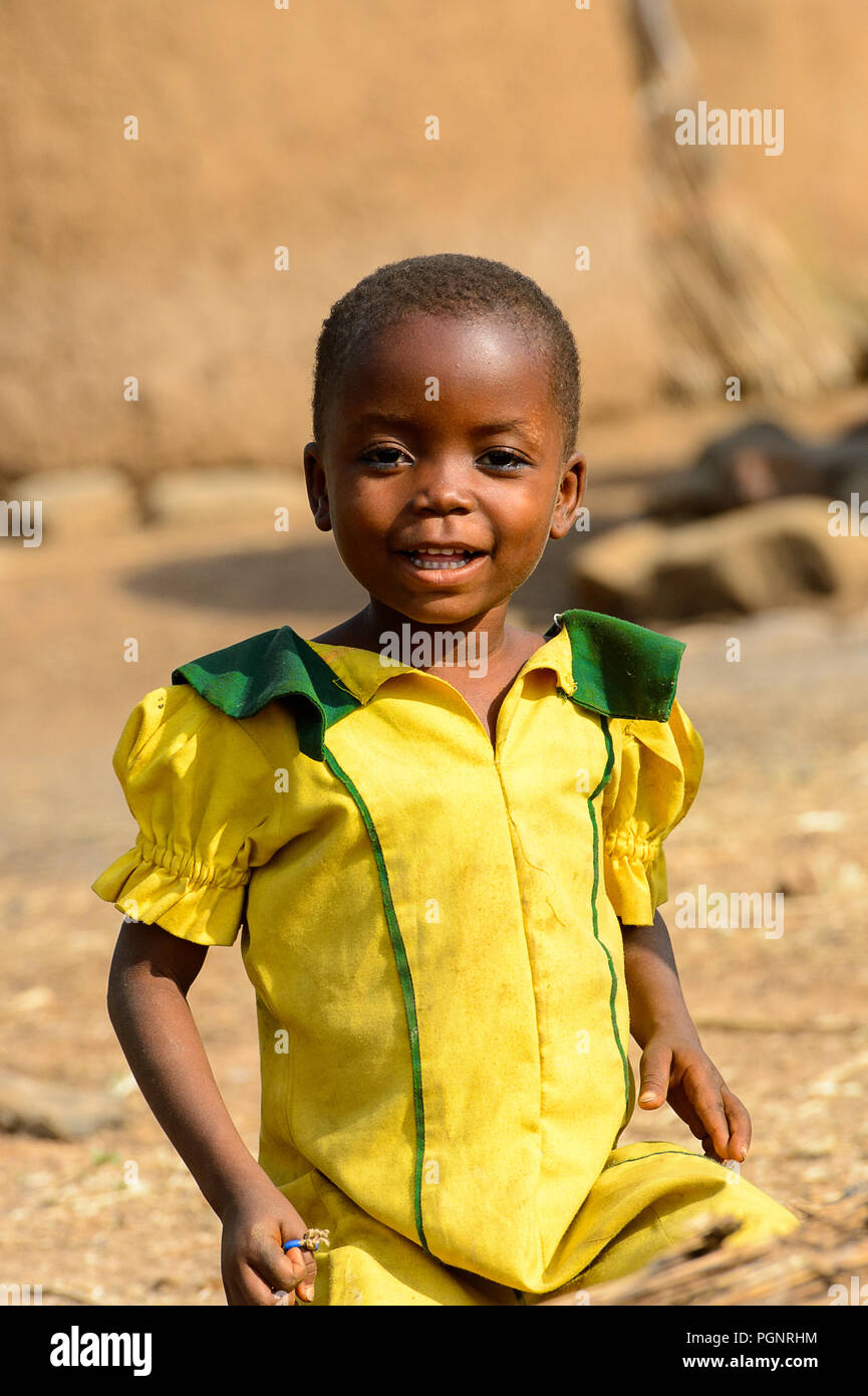 GHANI, GHANA - JAN 14, 2017: Unidentified Ghanaian little girl in ...