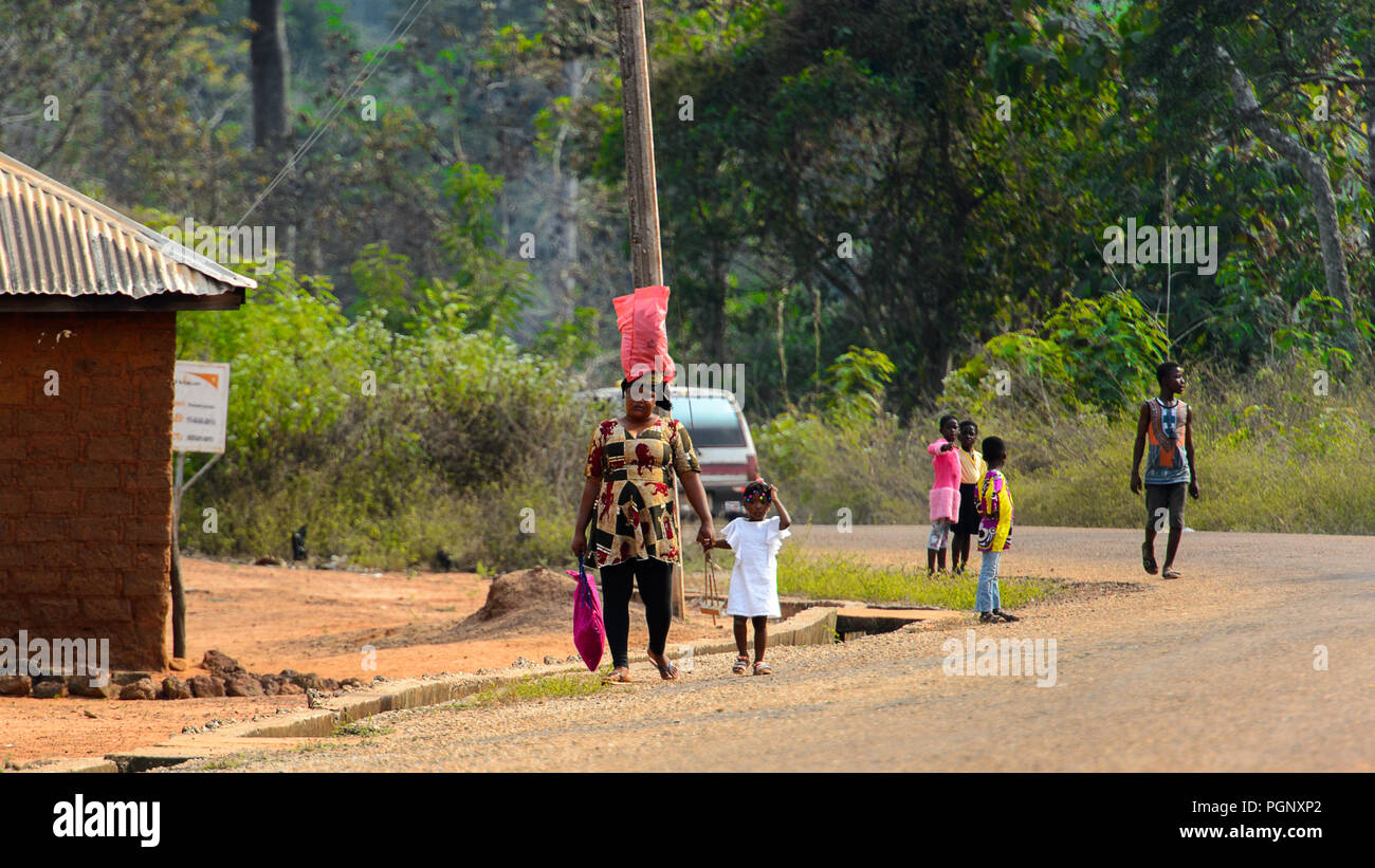 Ashanti people hi-res stock photography and images - Alamy