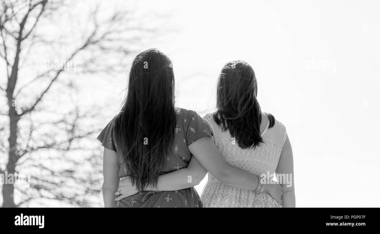 Woman sisters Black and White Stock Photos & Images Alamy