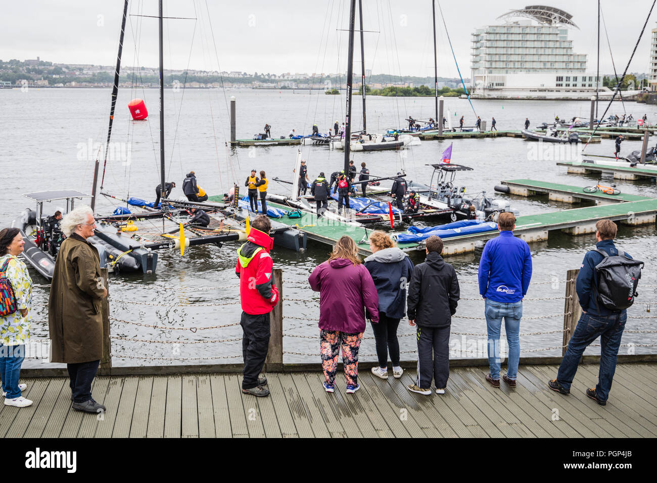 People watching Extreme Sailing at Cardiff Bay, Cardiff 26 Aug, 2018 Stock Photo
