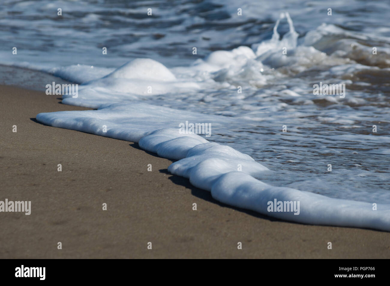 Sea water foam hires stock photography and images Alamy