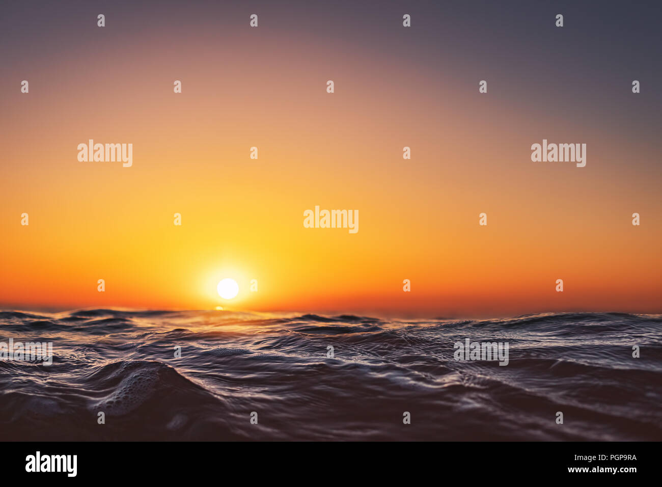 Image golden ocean waves hi-res stock photography and images - Alamy