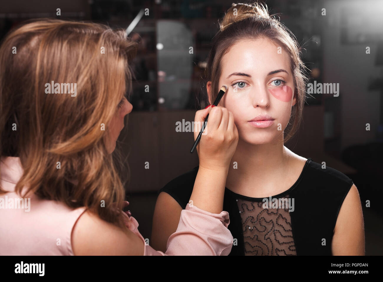 Cosmetics teen hi-res stock photography and images - Alamy