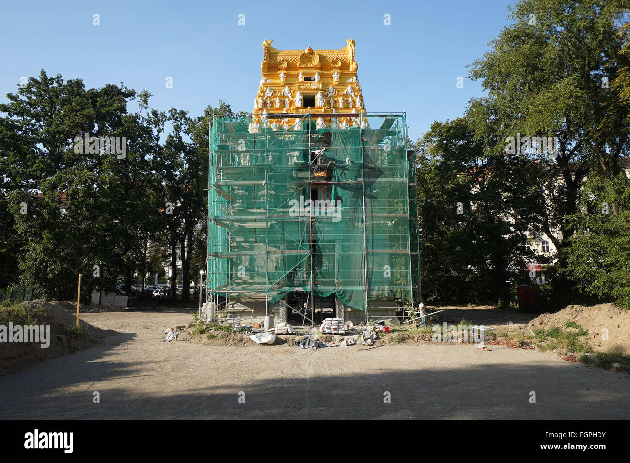 Germany Berlin 22nd Aug 2018 View Of The Scaffolded Entrance Gate Germany Berlin 22nd Aug 2018 View Of The Scaffolded Entrance Gate