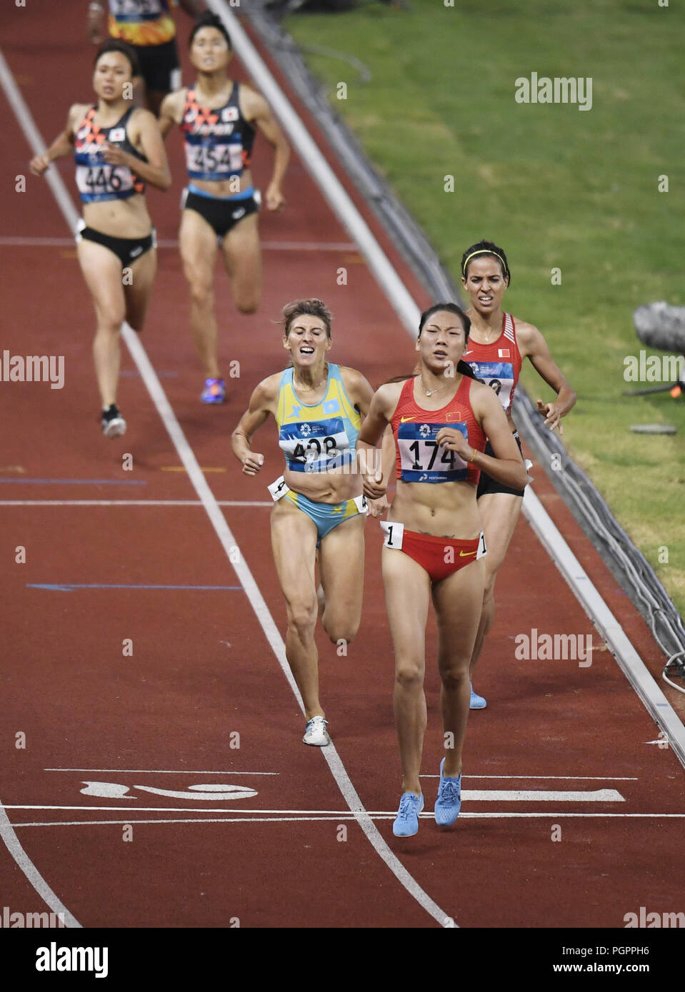 Jakarta. 28th Aug, 2018. Wang Chunyu (Front) of China competes during ...