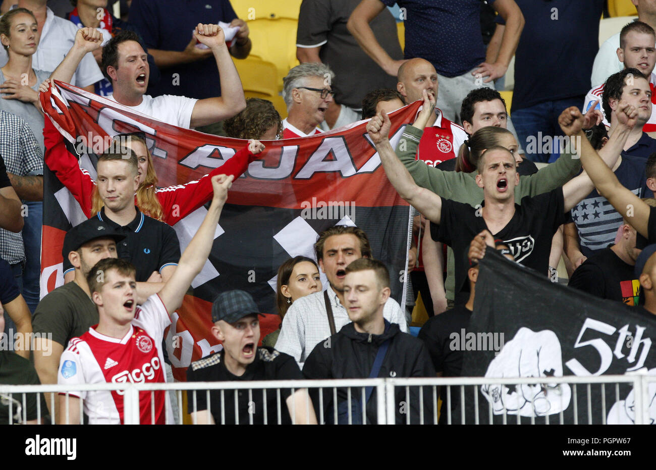 Ajax Amsterdam Fans High Resolution Stock Photography And Images Alamy